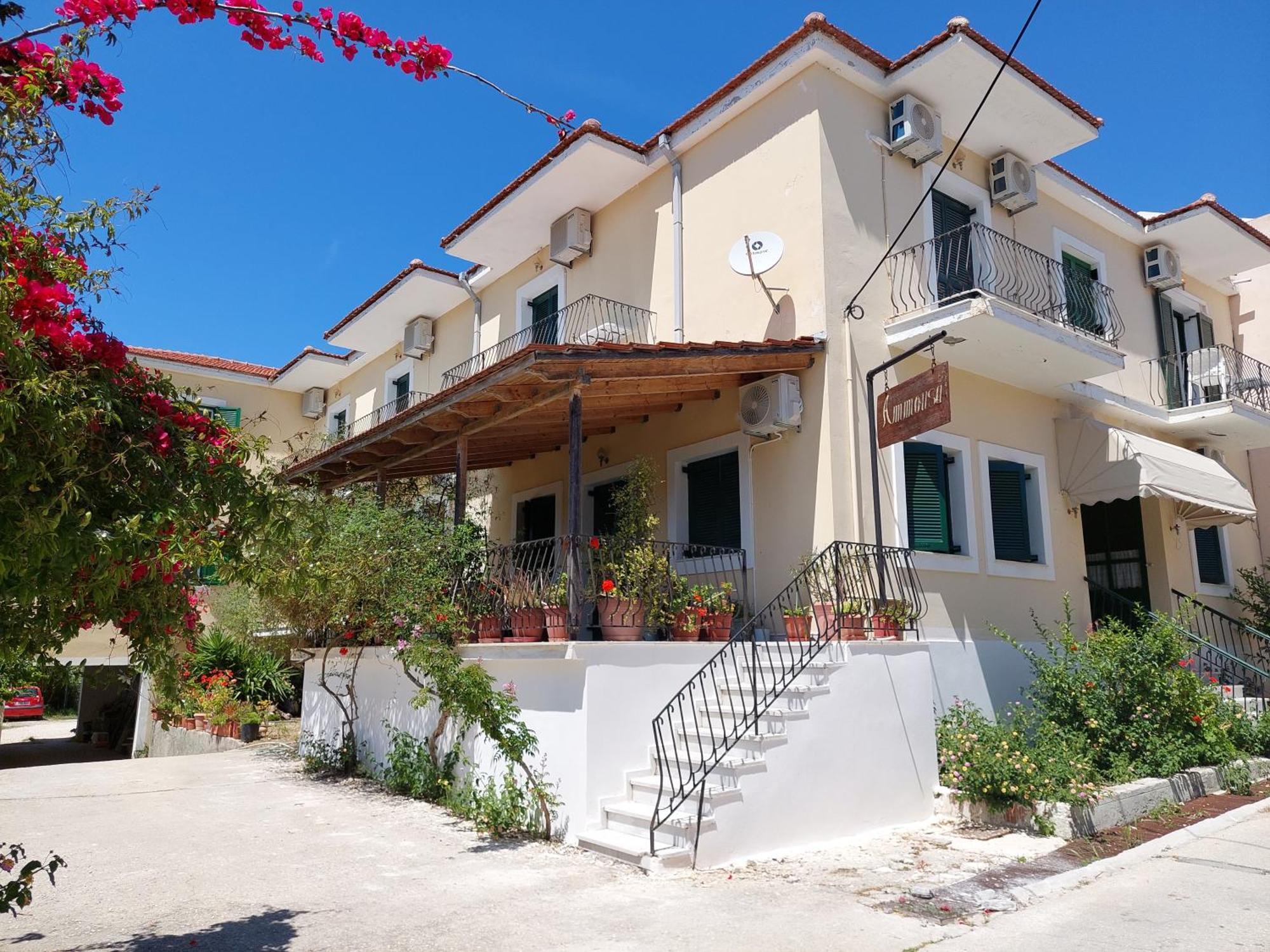 Ammousa Hotel Apartments Lixouri Exterior foto